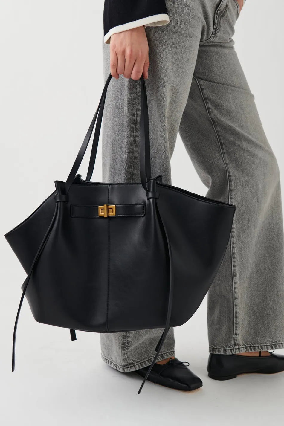 Minimal Soft Leather Shoulder Tote