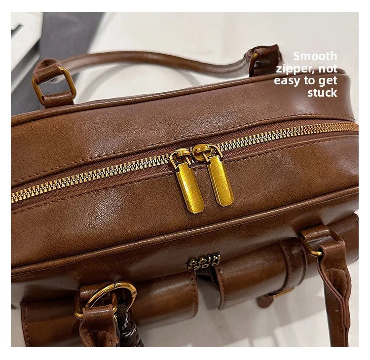 Retro Multi-Pocket Shoulder Bag